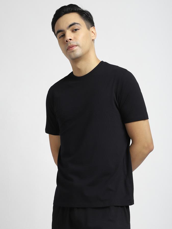 Men Cotton Blend Regular Fit Crew Neck Solid T-shirt