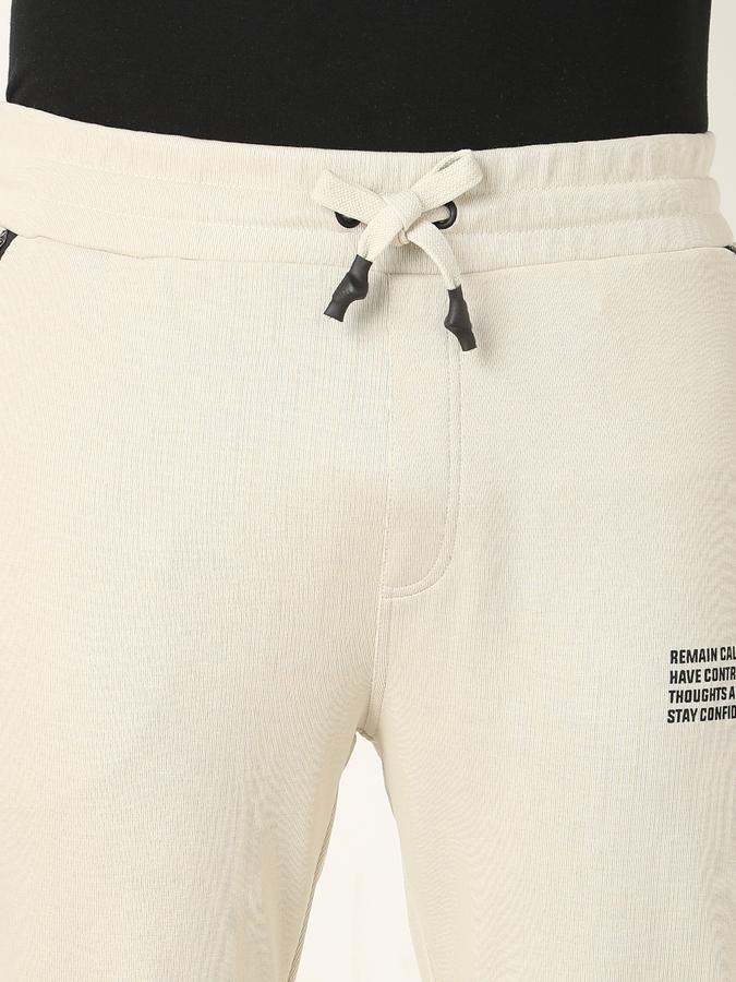 Men Straight Fit Flat-Front Trousers image number 3