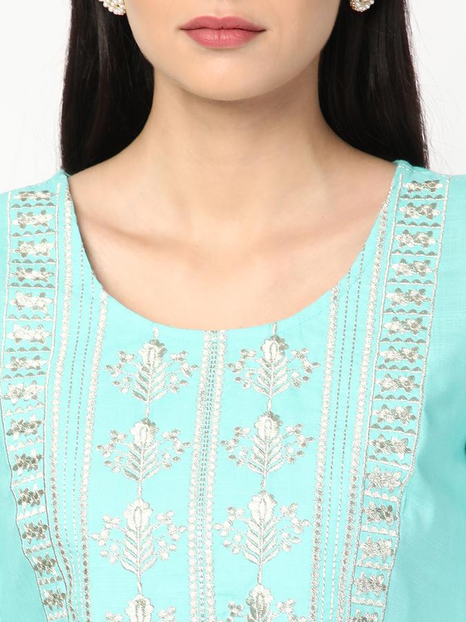 R&B Women Blue Kurtas image number 3