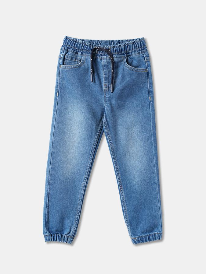 Boys Lightly Washed Relaxed Fit Jeans image number 0