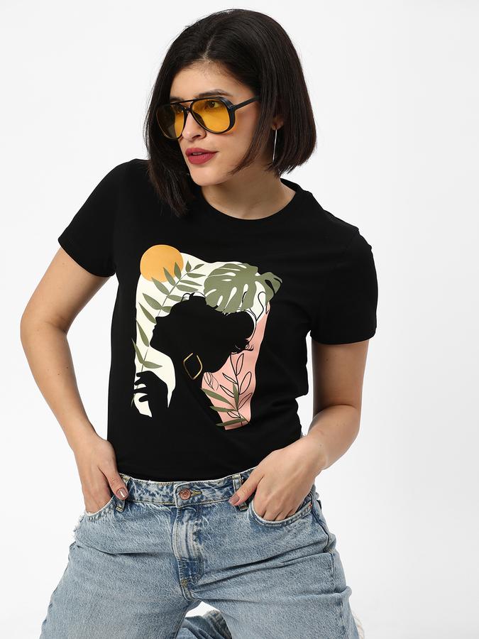 Women Graphic Print Round-Neck T-Shirt image number 0
