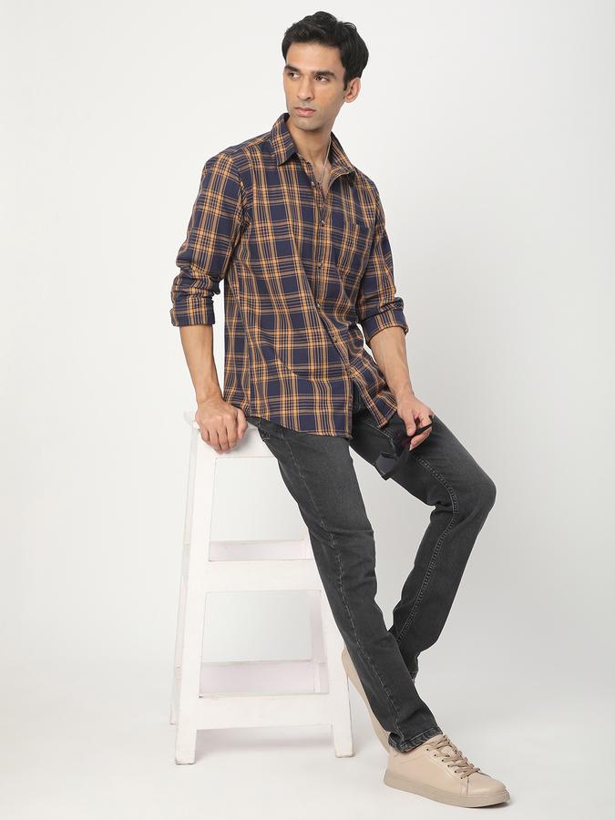 Men Checkered Casual Shirt image number 1