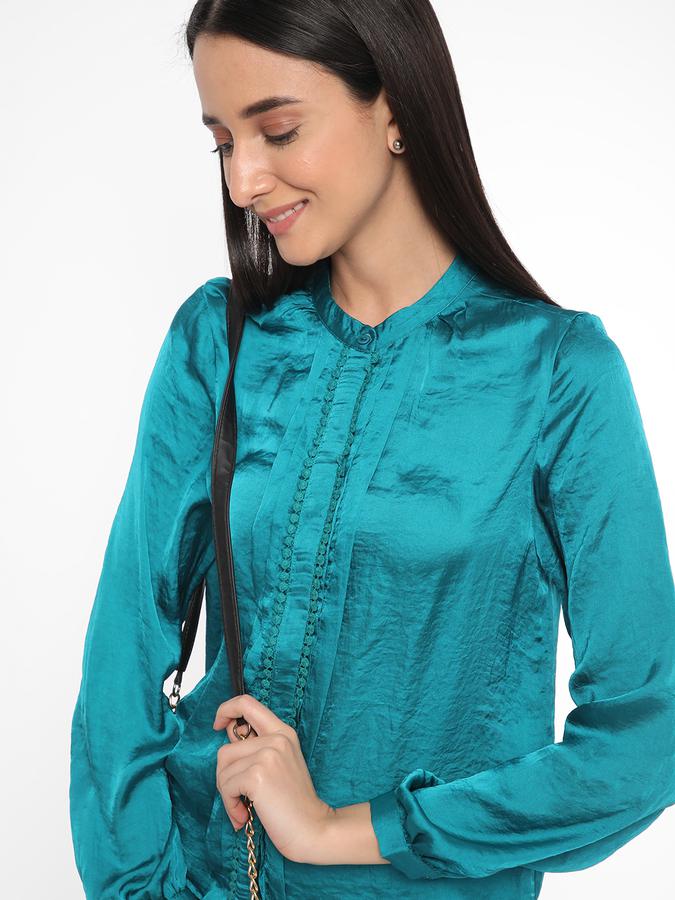 R&B Women Blue Tops image number 0