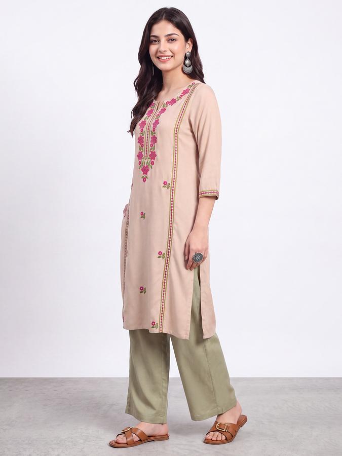 R&B Womens Cream Three-Quarter Sleeves Round Neck Floral Embroidery Straight Kurta
