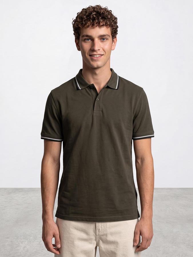 R&B Men Olive Textured Short Sleeves Polo Collar T-Shirt
