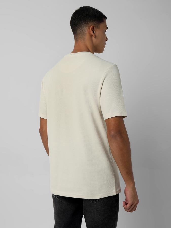 Men Typographic Print Regular Fit Round-Neck T-Shirt image number 3