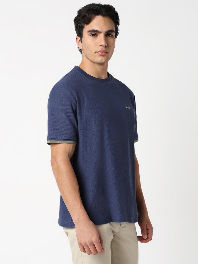 Self Design Men Round Neck T-Shirt  image number 1