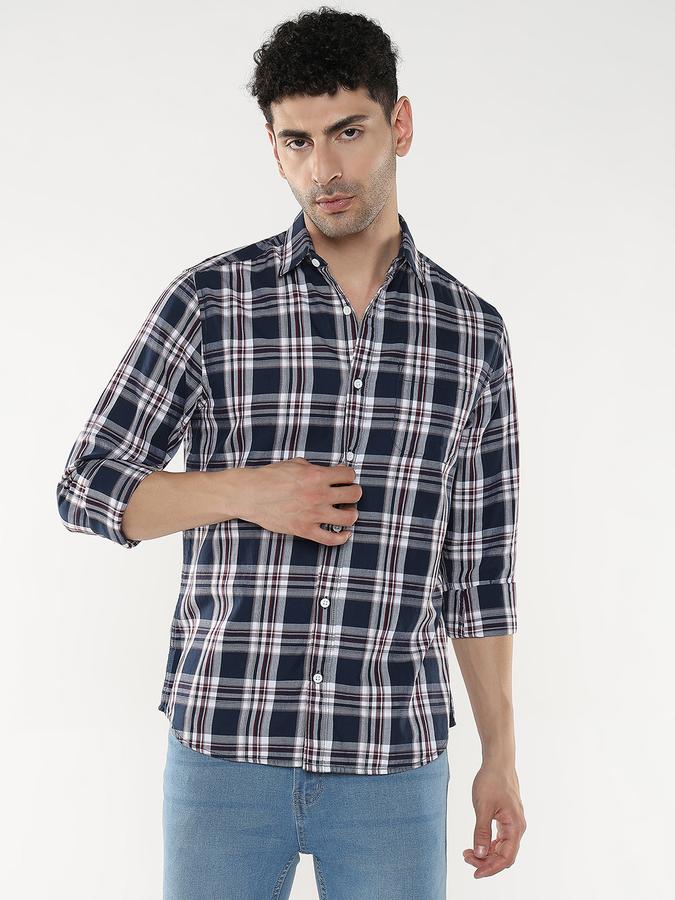 Men Checkered Casual Shirt image number 0