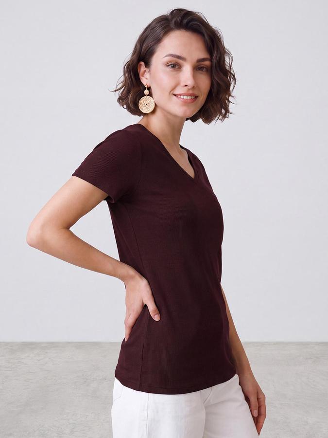 R&B Women Red Short Sleeve V Neck Solid T-Shirt