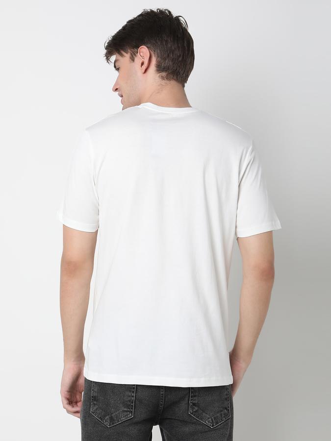 Men Typographic Print Regular Fit Crew-Neck T-Shirt image number 3