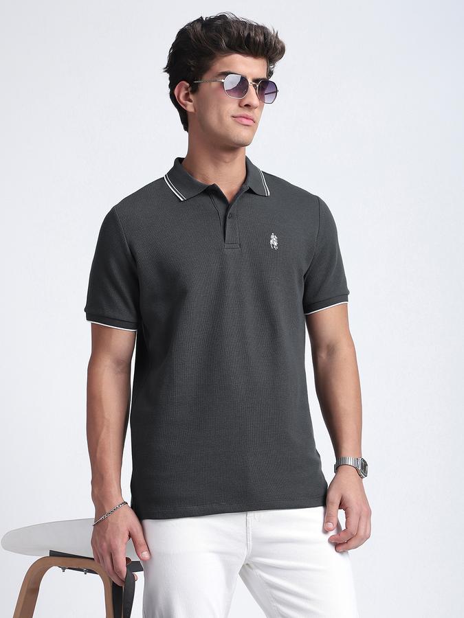 Men Cotton Blend Slim Fit Polo Neck Solid T-shirt