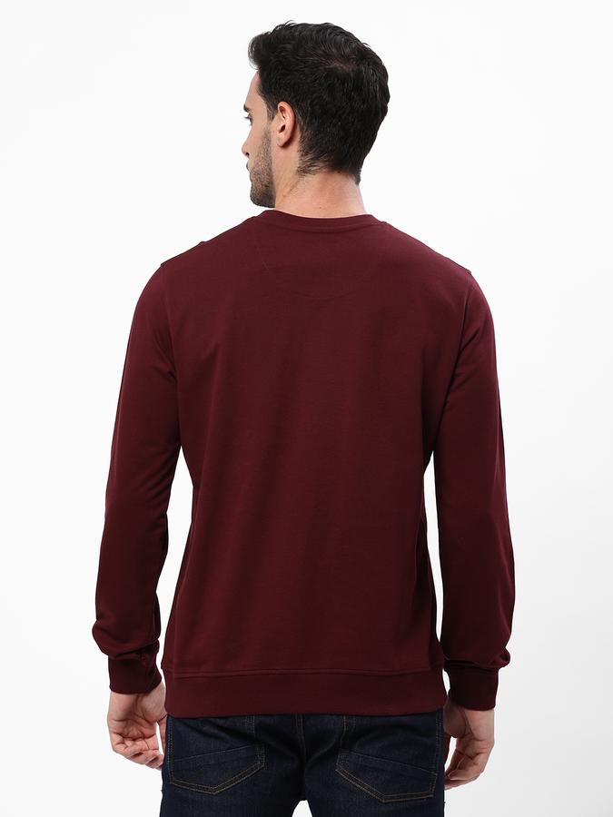 Men Regular Fit Typographic Print Round-Neck Sweatshirt image number 2