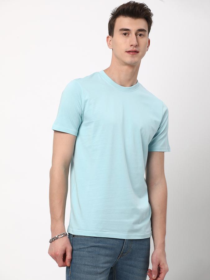 Men Regular Fit Round-Neck T-Shirt image number 0