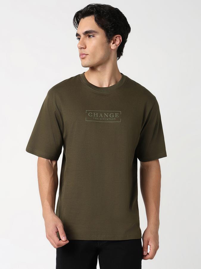 Solid Men Round Neck T-Shirt image number 0