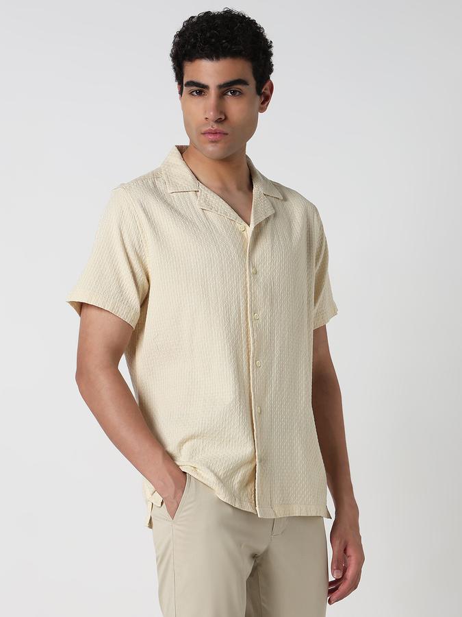 Men Self Design Casual Shirt image number 3
