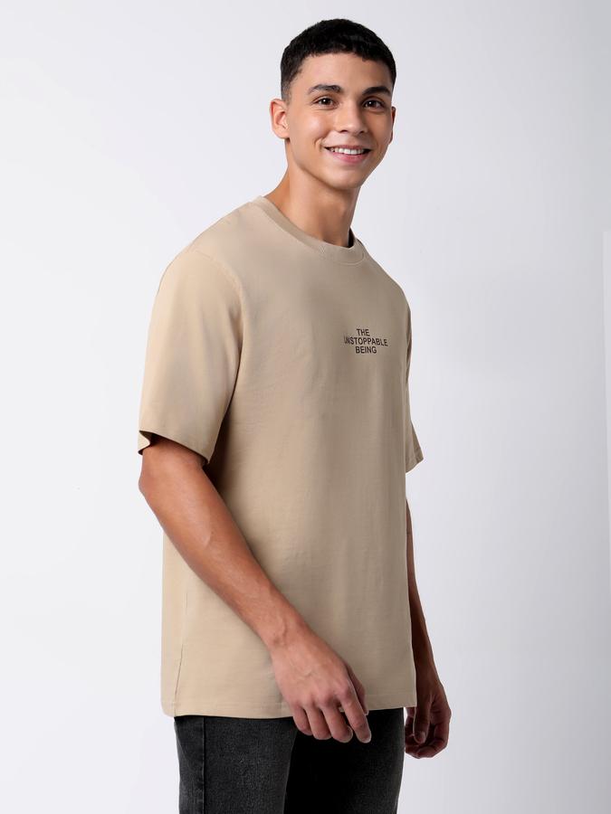 Men Typographic Print Loose Fit Round-Neck T-Shirt image number 2