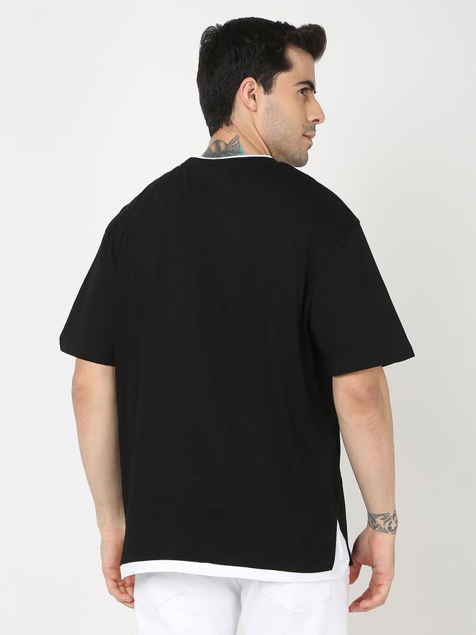 Men Regular Fit Crew-Neck T-Shirt image number 3