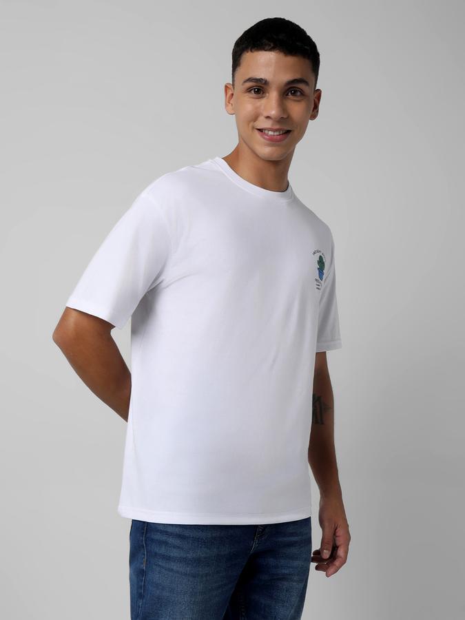 Men Cotton Blend Oversized Fit Crew Neck Graphic T-shirt