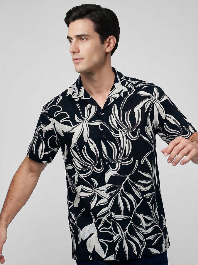 R&B Black Floral Printed Men Cuban Collar Short Sleeves Shirt