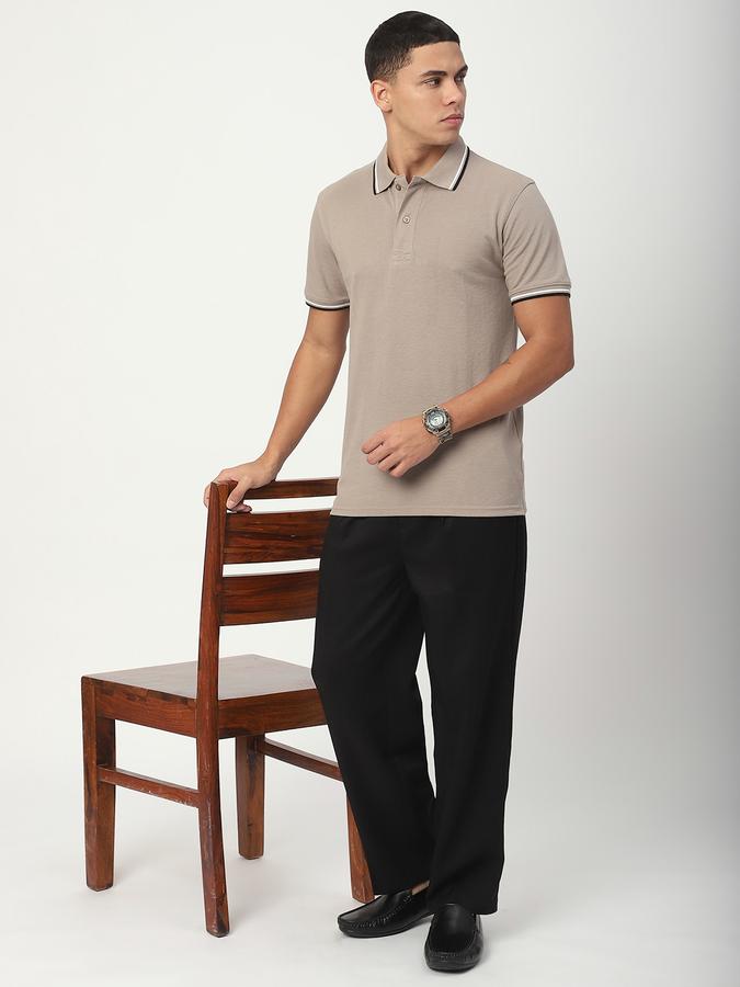 Men Cotton Blend Slim Fit Polo Neck Solid T-shirt