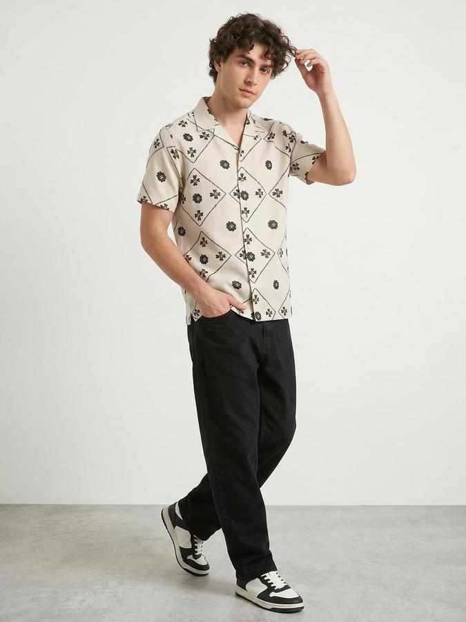 R&B Men Beige Floral Print Resort Collar Short Sleeves Regular Fit Shirt
