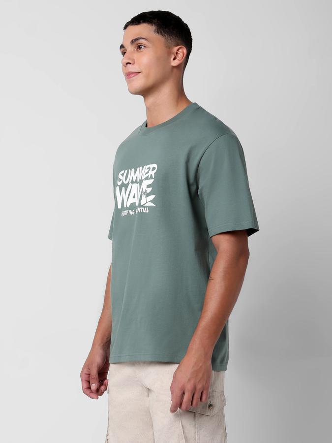 Men Typographic Print Loose Fit Round-Neck T-Shirt image number 1