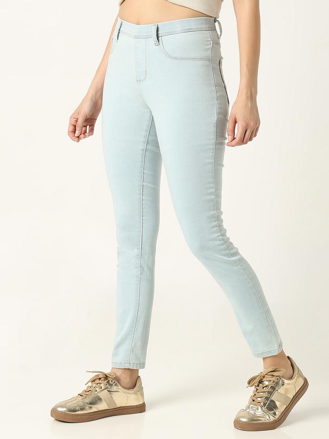 Slim Women Jeans image number 2