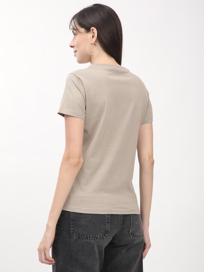 R&B WOMEN'S GRAPHIC T-SHIRT image number 2