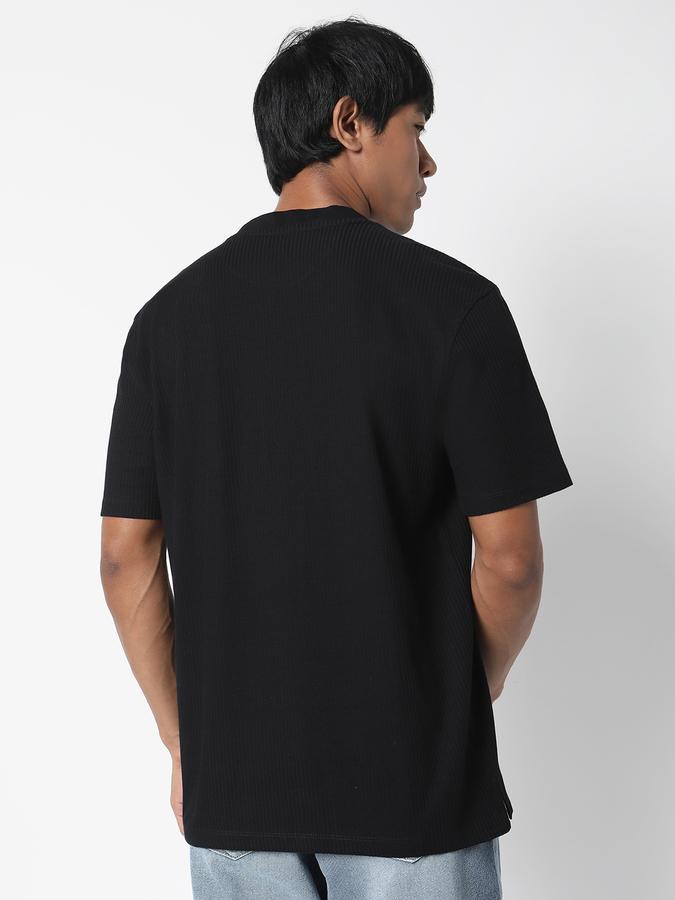 Solid Regular Fit T-shirt image number 3