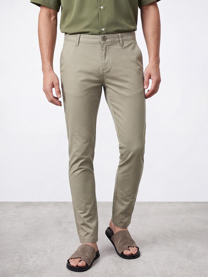 R&B Men Green Mid Rise Regular Fit Chinos