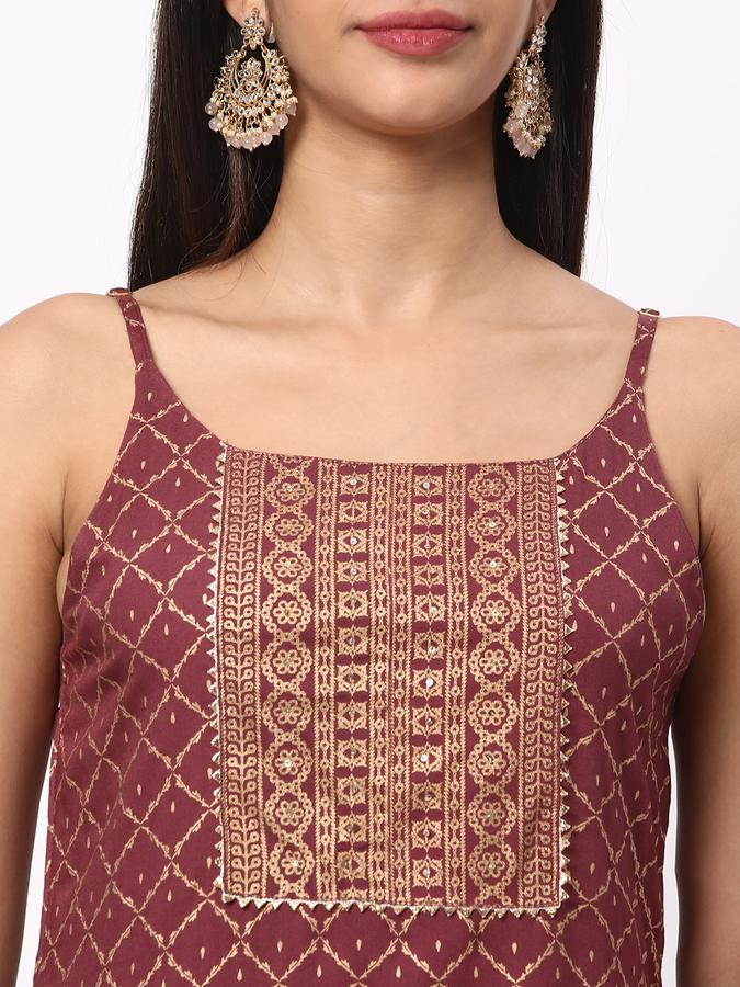 Women Embellished Straight Kurta Set image number 3