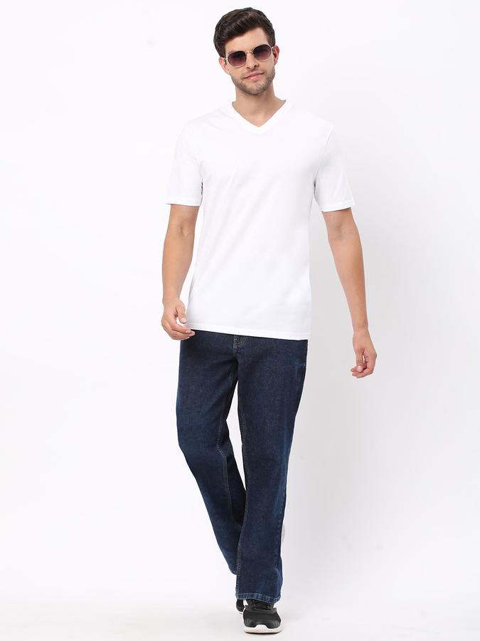Men V-Neck T-Shirt with Short Sleeves image number 1