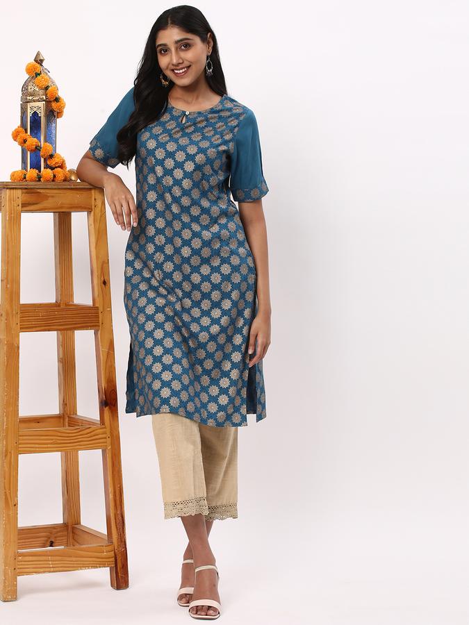 Women Relaxed Fit Pants image number 1
