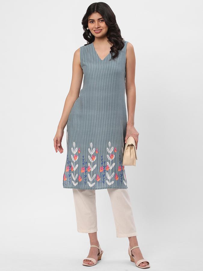 Women Rayon Regular Fit V Neck Embroidered Kurta