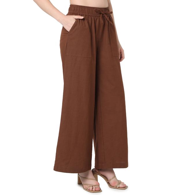 R&B Women Ivory Solid Wide-Leg Trousers