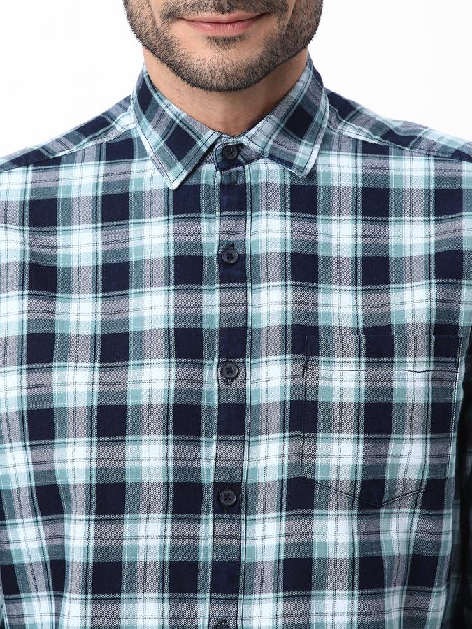 R&B Men Blue Casual Shirts image number 3