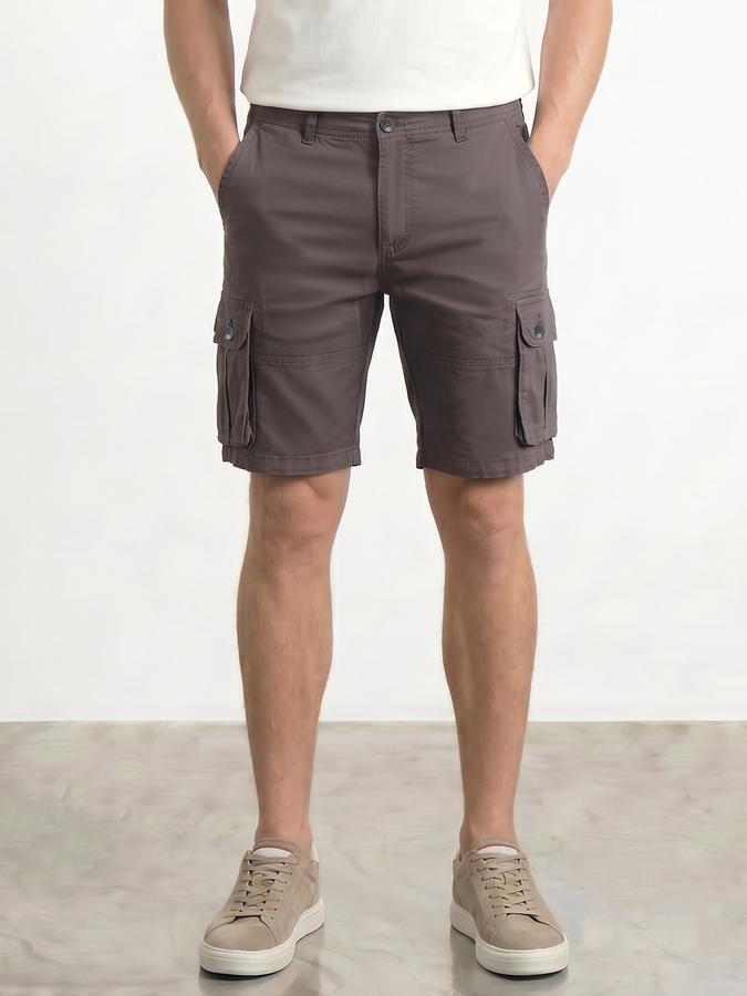 R&B Men Dark Grey Solid Knee-Length Cargo Shorts