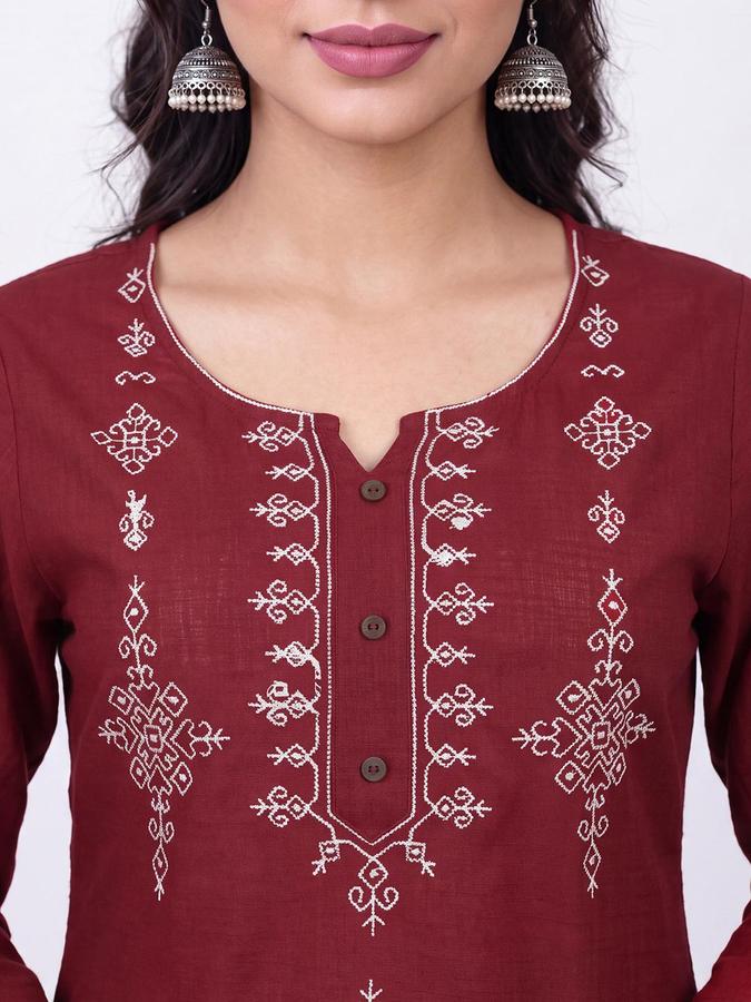R&B Women Maroon Geometric Embriodery Round Neck Three-Quarter Sleeves Straight Kurta