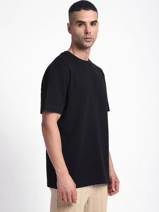R&B Mens Black Self Design Round Neck Short Sleeves T-shirt