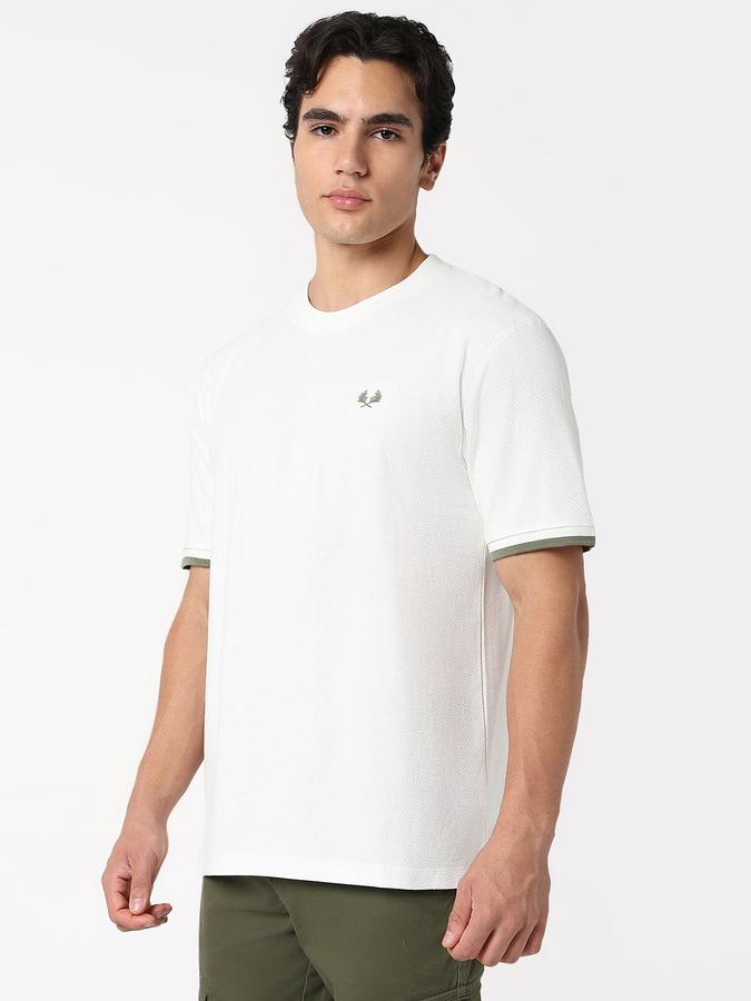 Self Design Men Round Neck T-Shirt  image number 2