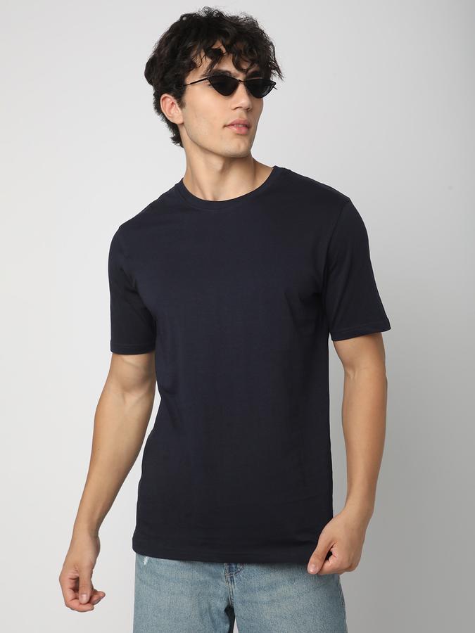 Solid Men Round Neck T-Shirt image number 0