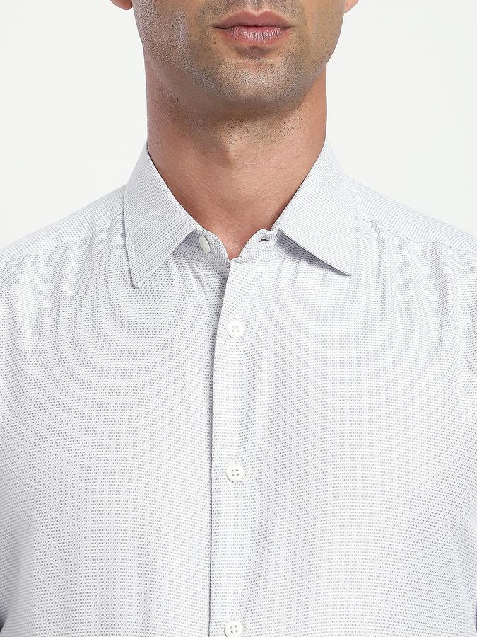 Men Cotton Blend Slim Fit Button-Down Collar Textured Shirt