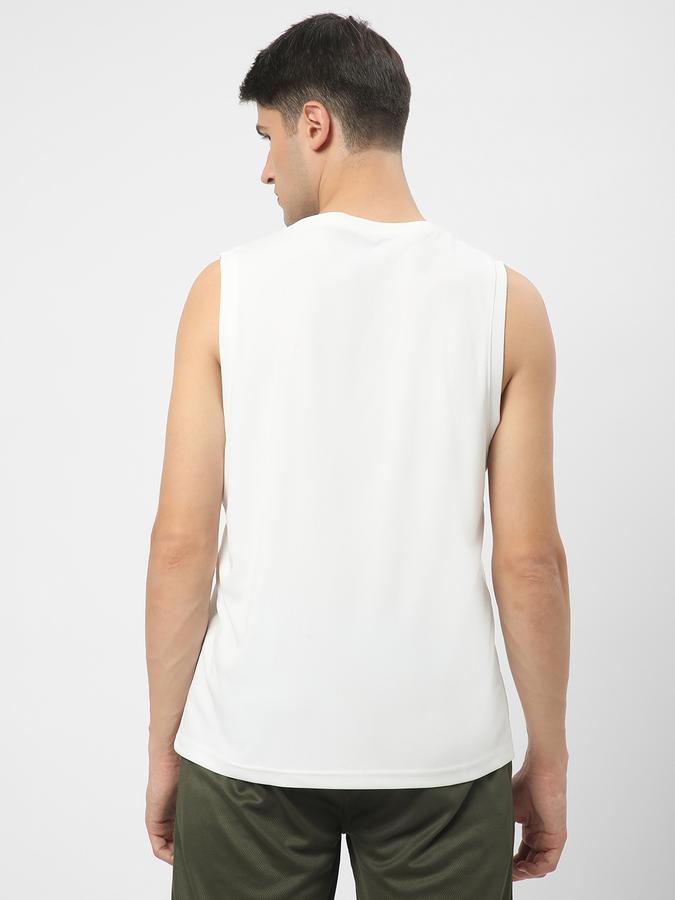 Men Typographic Print Round-Neck Sleeveless Vest image number 2