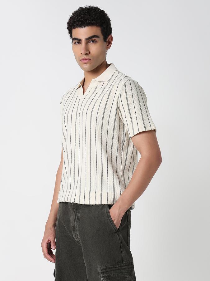 Printed Men Polo Neck T-Shirt image number 2