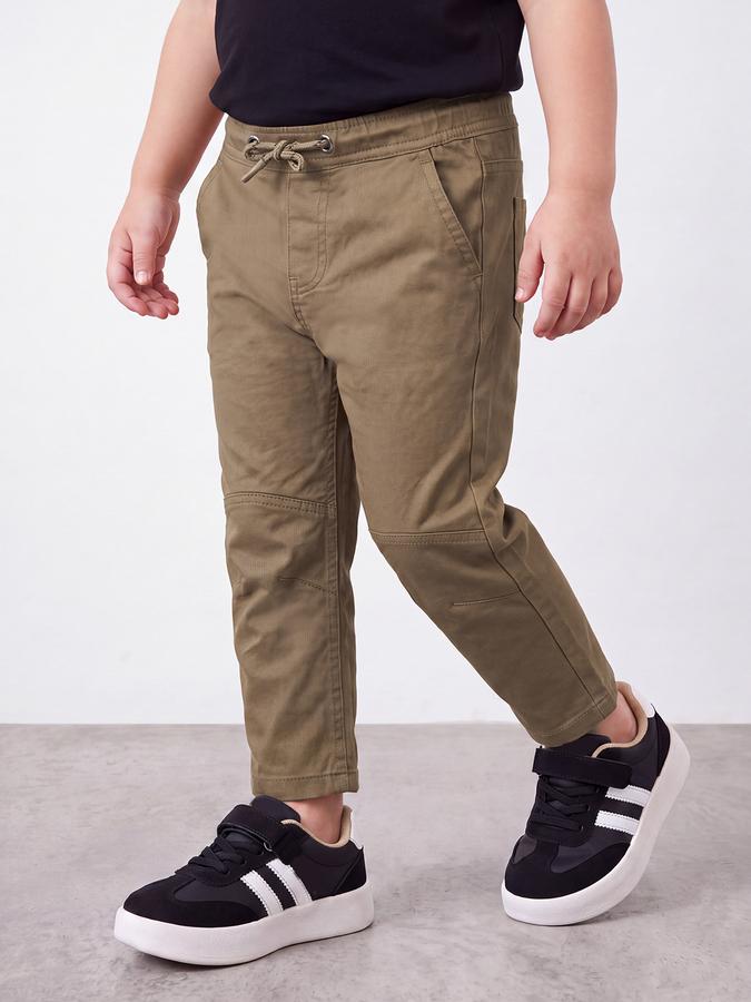 R&B Boys Brown Solid Regular Fit Mid Rise Trousers