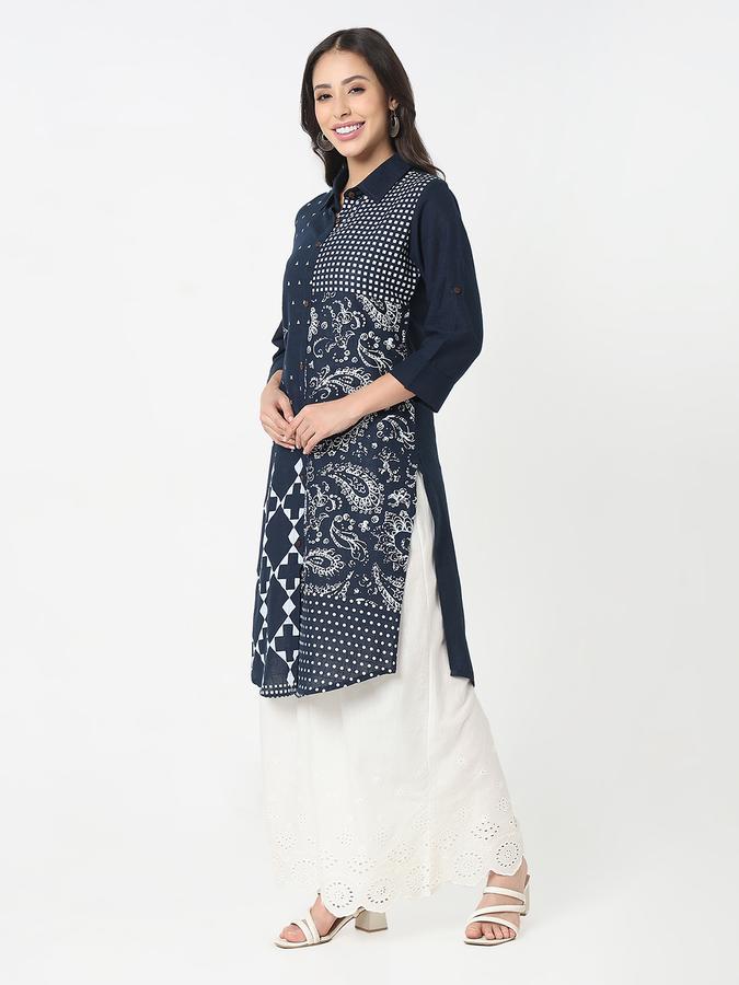 Women's regular fit casual patch work printed collared straight kurta with 3/4th sleeves  image number 2