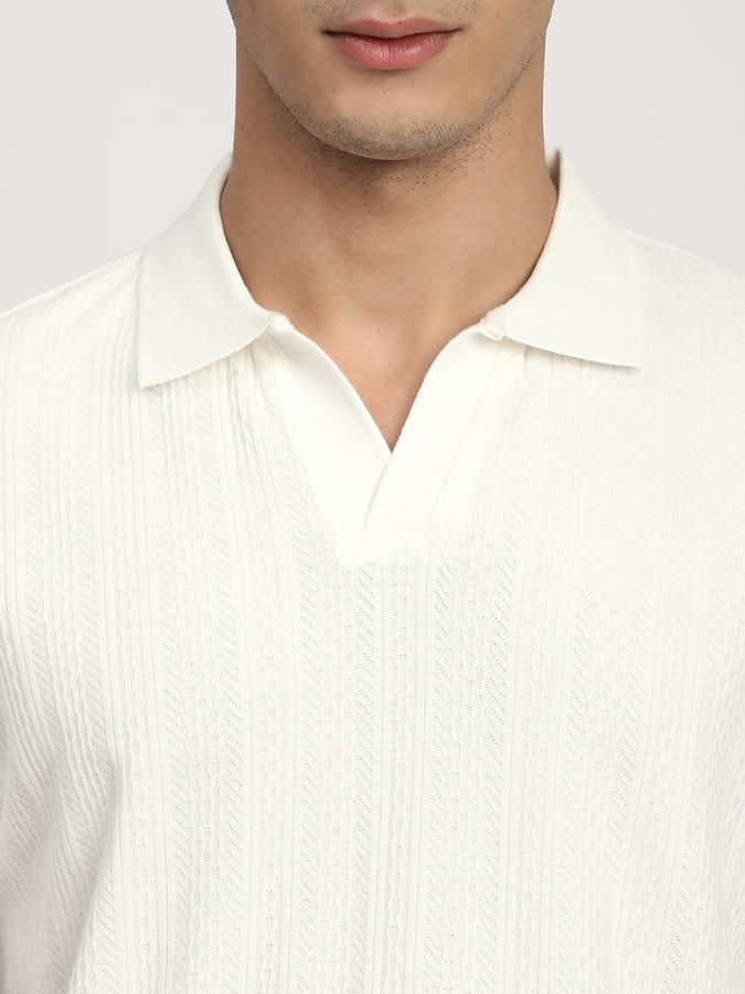 Solid Men Polo Neck T-Shirt image number 3