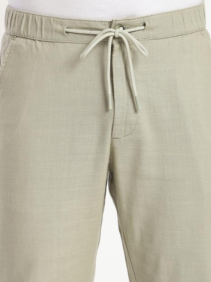 Men Cotton Blend Regular Fit Flat Front Solid Trousers