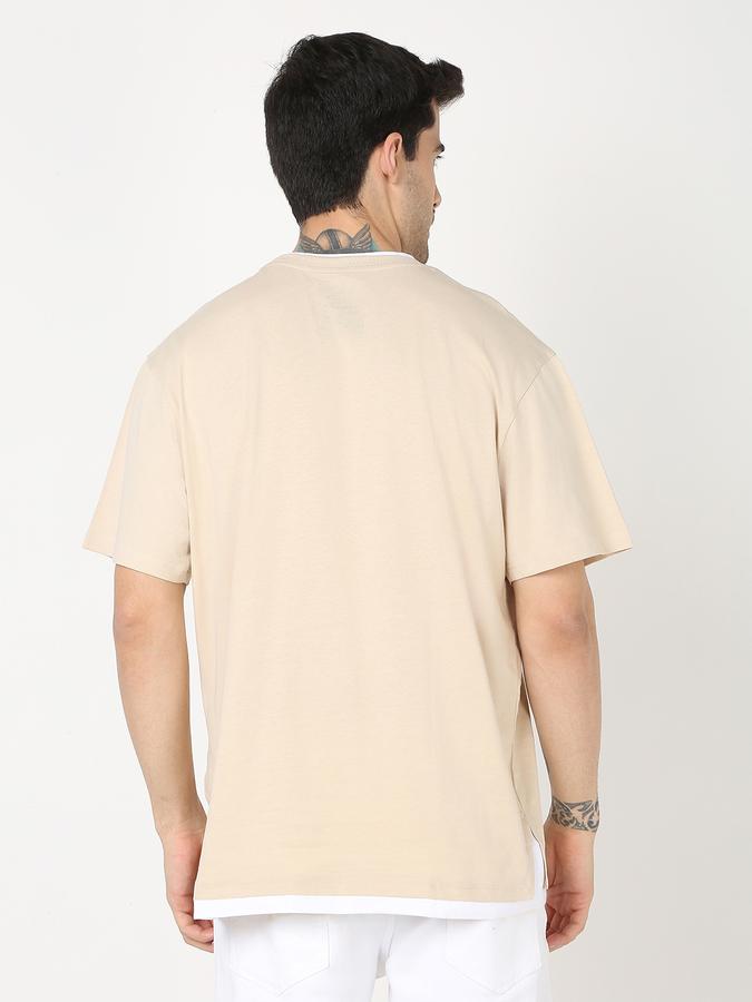 Men Regular Fit Crew-Neck T-Shirt image number 3