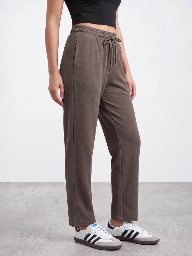 R&B Women Brown Solid Mid Rise Regular Fit Track Pant